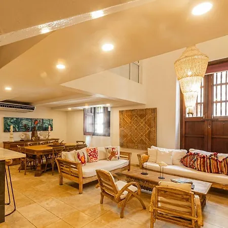 Luxury Colonial At Virrey Eslava