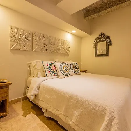 Luxury Colonial At Virrey Eslava